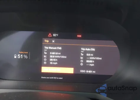 2024 Polestar 2 Long Range Dual Motor/Long Range Dual Motor Plus z USA, uszkodzony, nr VIN YSMFD3KA8RL211615